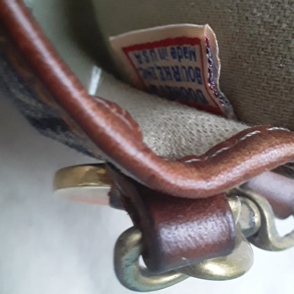 Dooney & Bourke wrislet - Picture 4 of 7